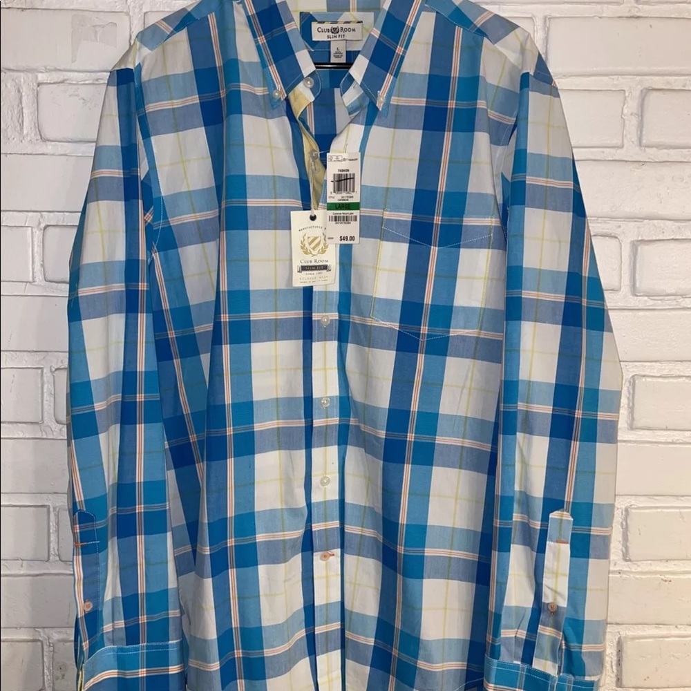 Club Room lot of 2 men’s dress up shirts NWT large